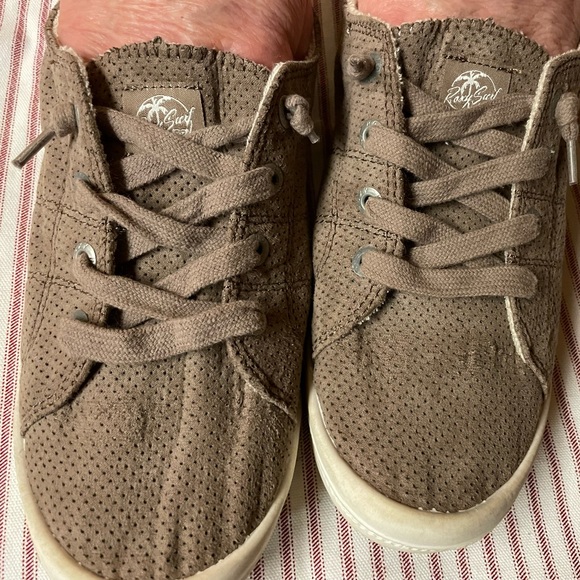 Roxy Slip-on Sneakers - Picture 3 of 4